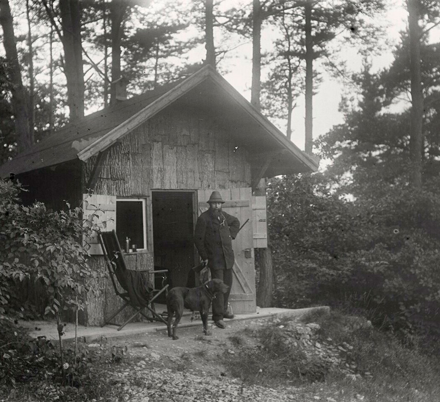 В.К. Рентген в арендованном охотничьем угодье. Римпар, весна 1899 г.